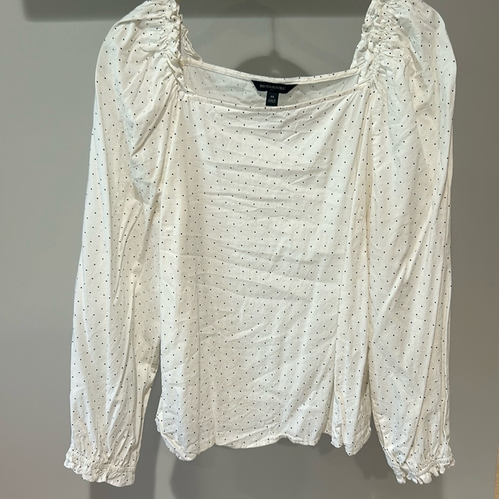 Banana Republic White Black Polka Dot Milkmaid Ruffle Sleeve Blouse Size Medium